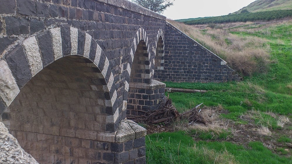 גשר הרכבת העותמאני בנחל יששכר, עמק בית שאן