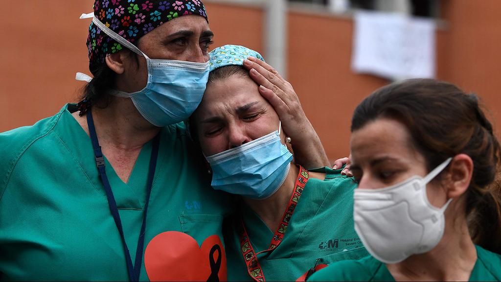 טקס הוקרה ל צוות רפואי  בספרד