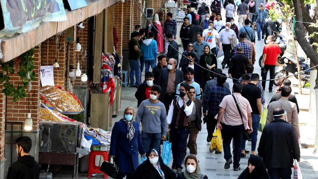 איראן טהרן רחובות עמוסים פתיחת חנויות נגיף קורונה