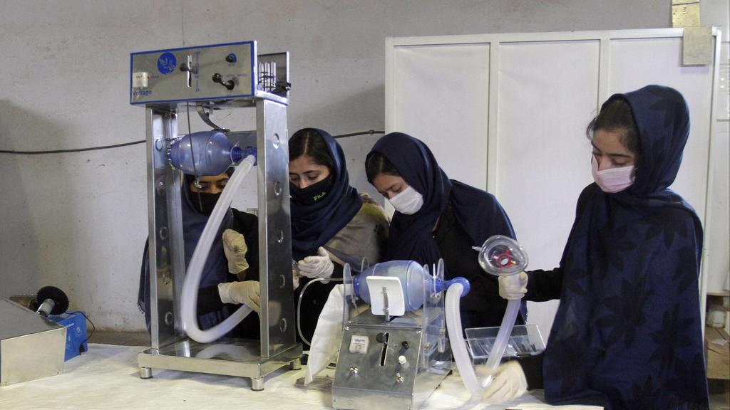 Afghan girls build ventilators from car parts