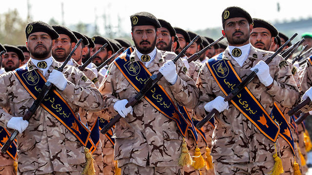 Iranian Revolutionary Guard Corps soldiers 