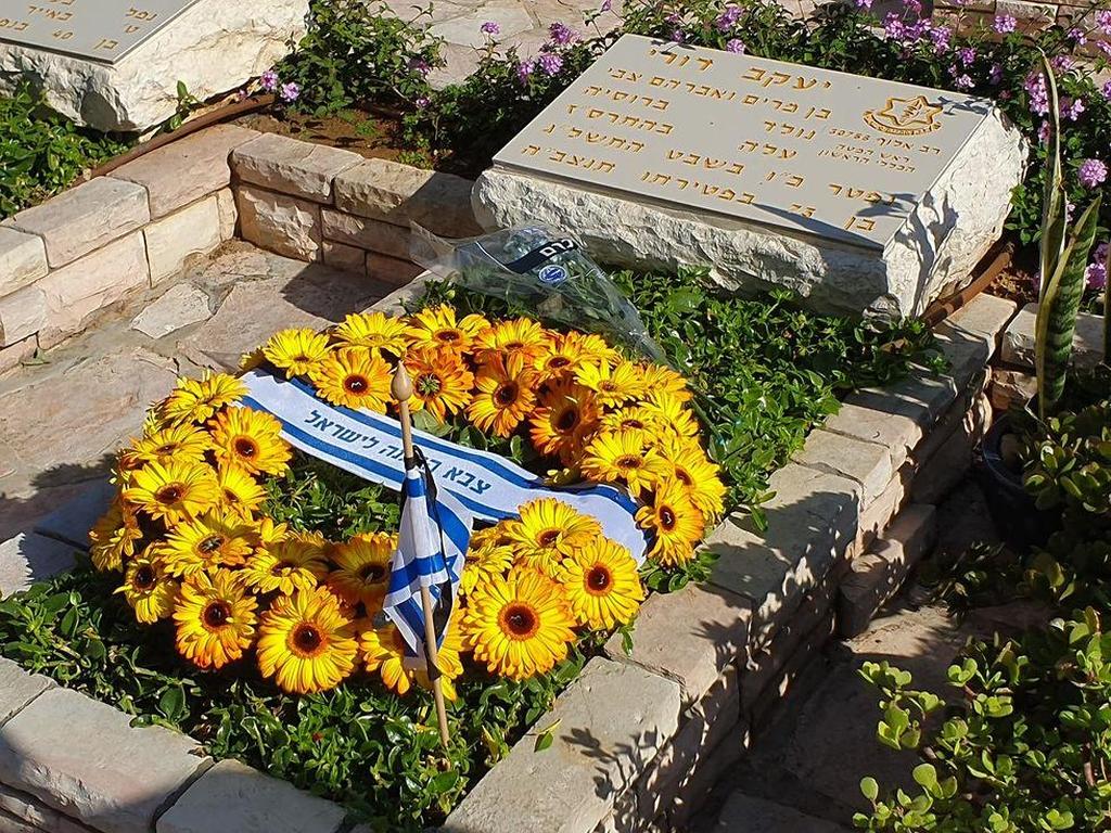 קברו של הרמטכ"ל הראשון רא"ל יעקב דורי בבית העלמין בחיפה