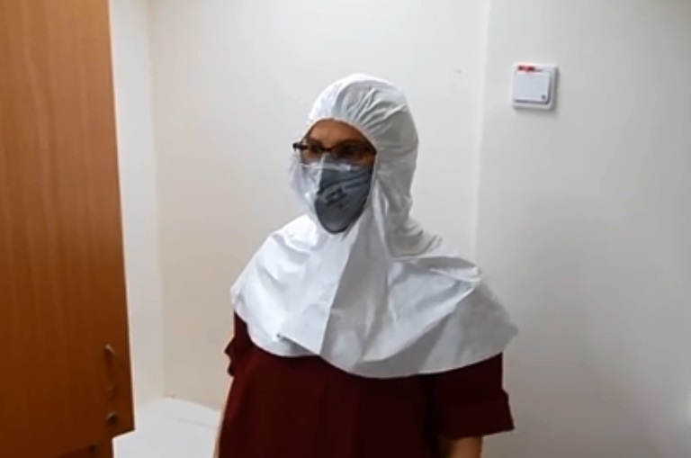 Защитный хиджаб от коронавируса. Фото: пресс-служба больницы "Рамбам"