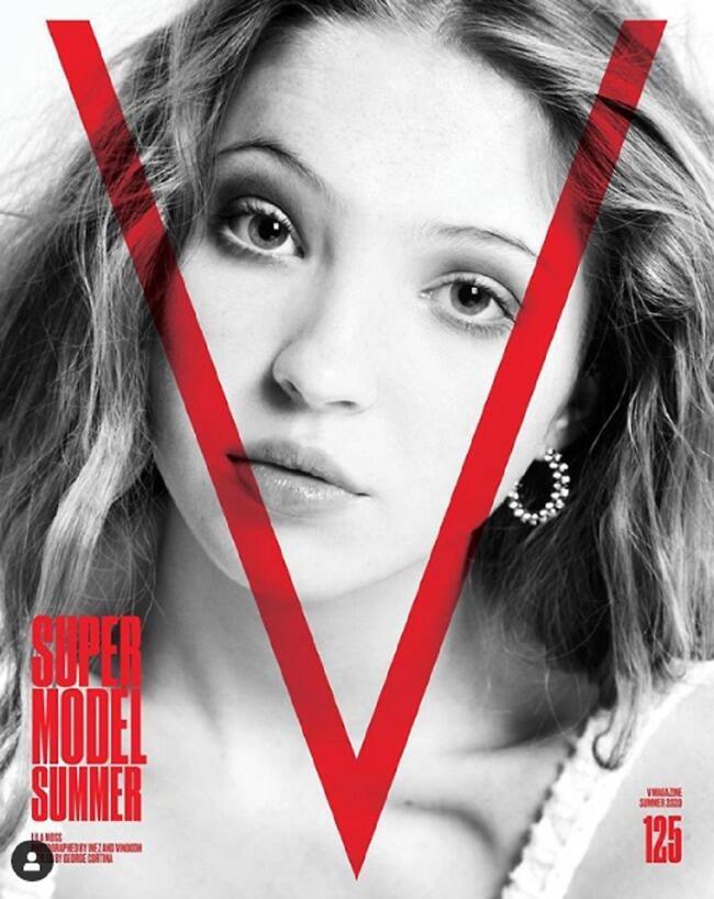לילה גרייס מוס על שער מגזין V