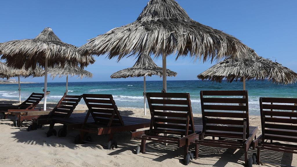 איה נאפה קפריסין נגיף קורונה