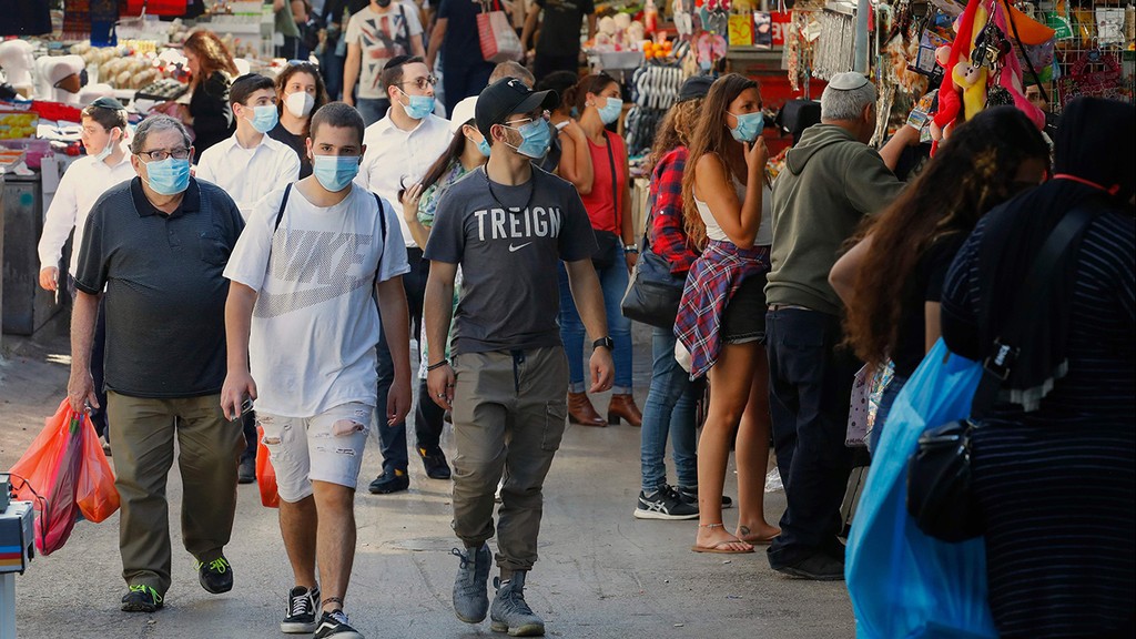 Рынок "Ха-Кармель" в эпоху коронавируса: все в масках 
