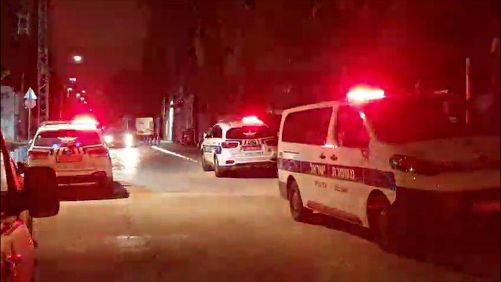 На месте происшествия. Фото: Шахар Гольдштейн זירת הקטטה בשכונת הארגזים בתל אביב