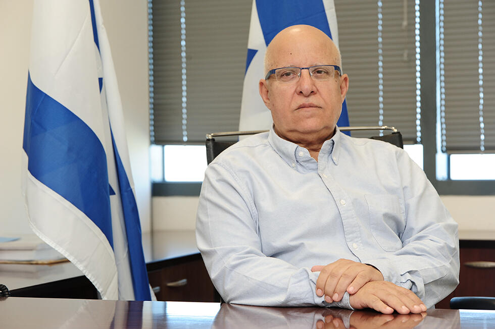 טור תרומות אביגדור יצחקי (יו"ר מפעל הפיס)