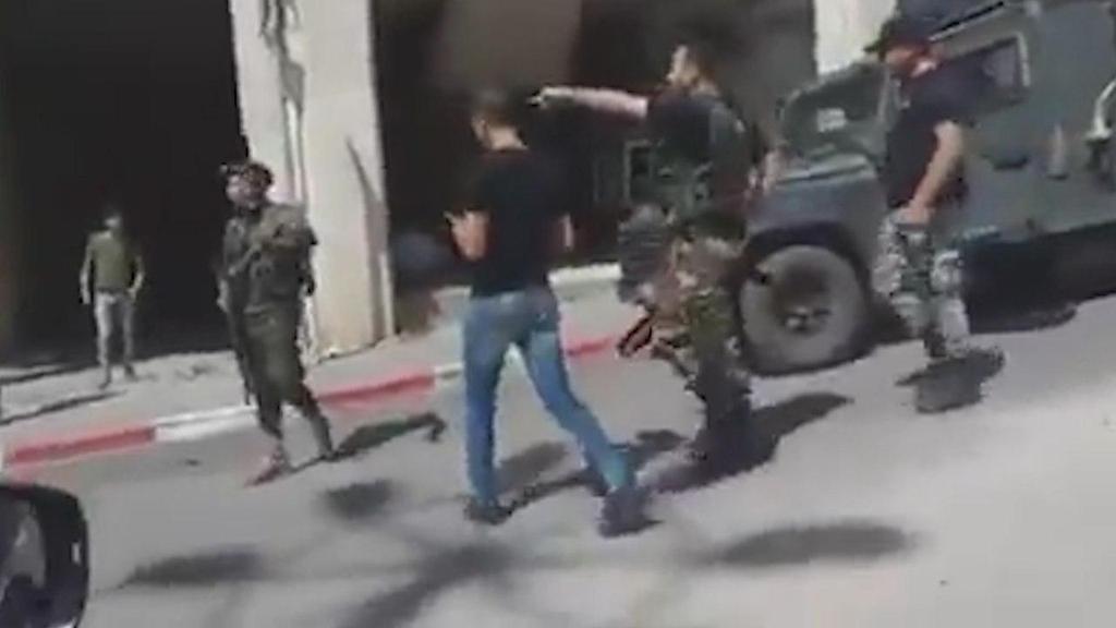 אנשי מנגנוני הביטחון הפלסטינים מונעים מכוח צה"ל להיכנס לעיר חברון