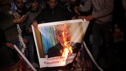 Anti-American demonstration in the West Bank following the unveiling of the Trump Mideast peace plan 