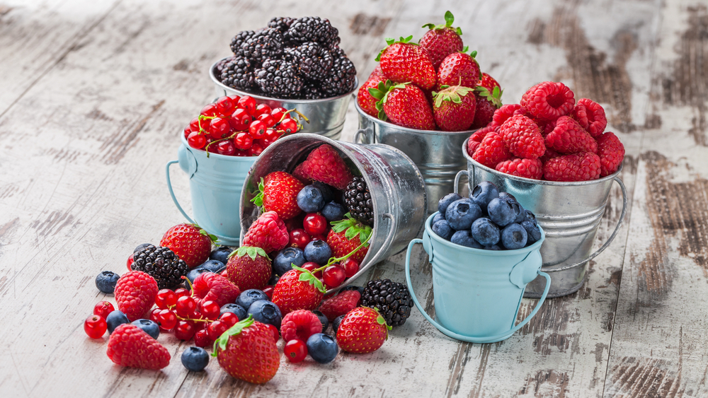 Фото: shutterstock מגוון פירות יער