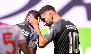 חוגג את השער הראשון. דאבור