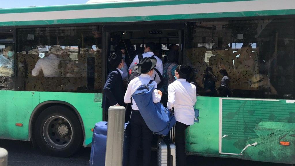 קו 39 בירושלים עמוס בנוסעים, בזמן לא מחזירים את פעילות הרכבת