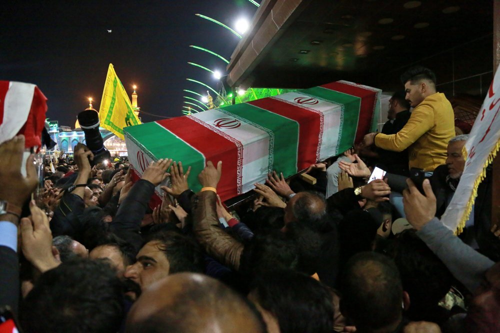 Mourners carry the coffin of Iran's top general Qassem Soleimani during his funeral in Karbala, Iraq 