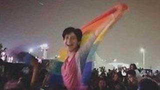 שרה חיג'זי פעילת להט"ב מ מצרים התאבדה ב קנדה הניפה דגל גאווה
