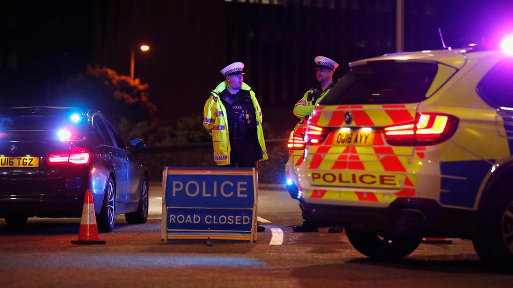בריטניה רדינג משטרה שוטרים דקירות טרור