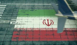 דגל איראן על מסלול נחיתה