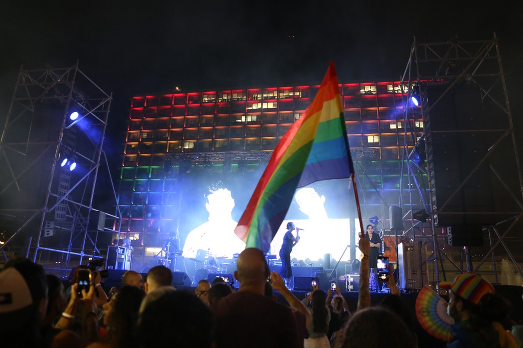 עצרת הגאווה בכיכר רבין בתל אביב