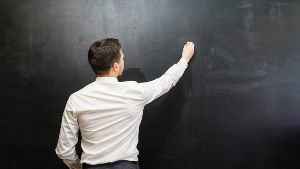Школьный учитель (Фото: shutterstock) Учитель