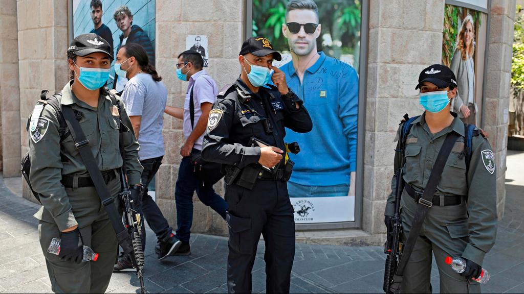 Полицейские в центре Иерусалима 