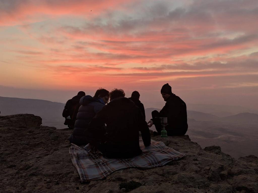 זריחה בהר אבנון