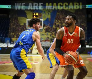 דריל מונרו ואנג'לו קלויארו