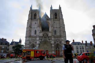 שריפה בקתדרלה בעיר נאנט בצרפת