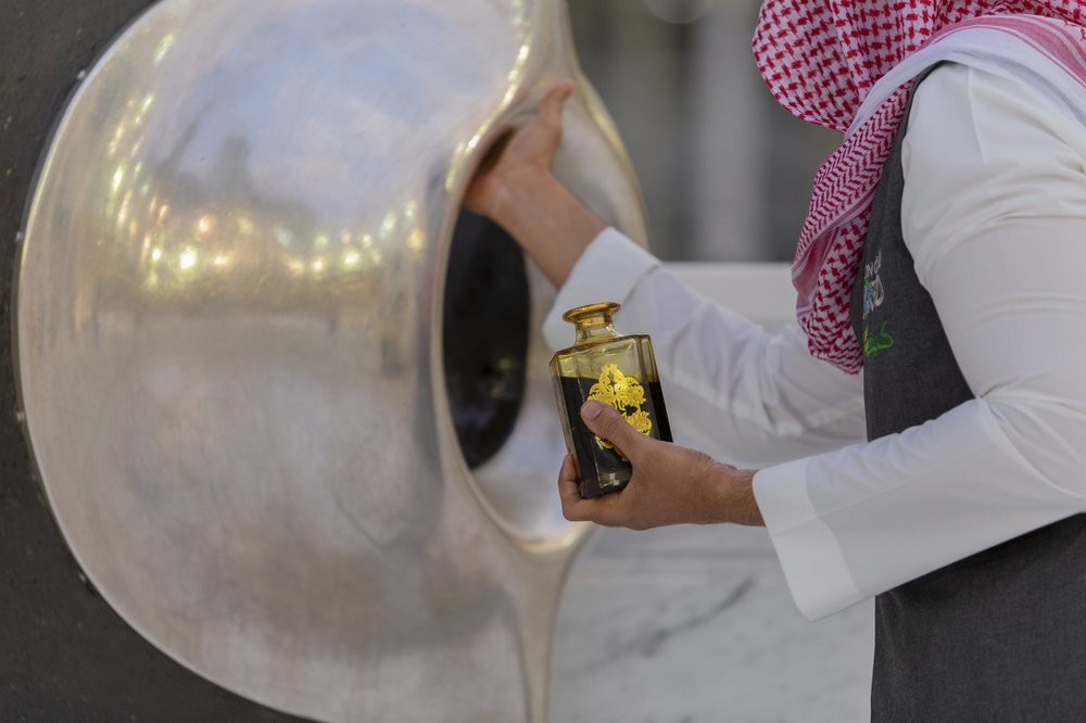The Black Stone located on the Kaaba's eastern corner is prepared before pilgrims start their circumambulation of the the square structure in the Great Mosque, toward which believers turn when praying, in Mecca, Saudi Arabia 