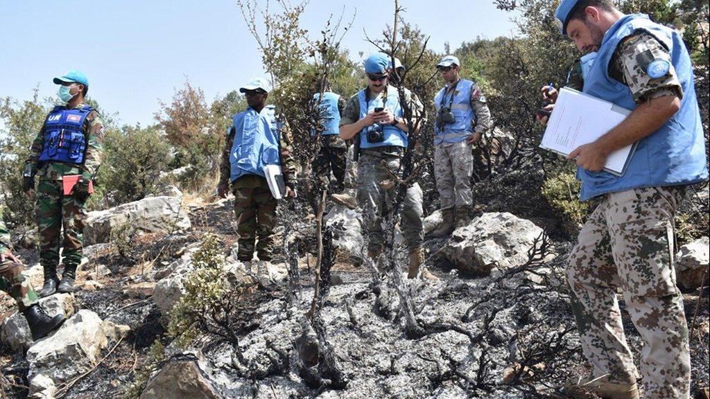 UNIFIL troops inspect the site of a suspected attempted infiltration by Hezbollah militants into Israeli territory 