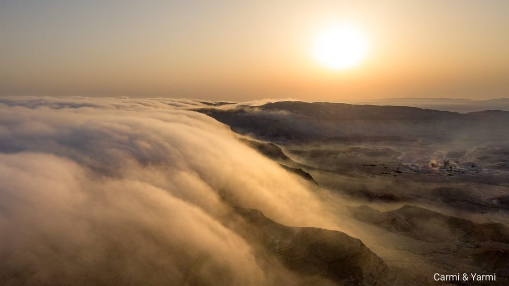 גלישת עננים בזריחה בהר אבנון 