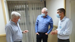בני גנץ בשיבא תל השומר
