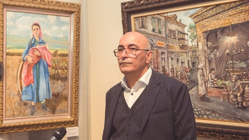 Рами Меир на своей первой выставке в Москве