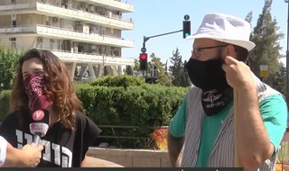 המפגינים שנשארים לנקות אחרי ההפגנות בבלפור: ריאיון עם סשה וניקול