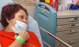 שושנה הרשקו בבית החולים מאיר לאחר התקיפה