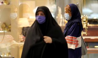 מסכות נגד קורונה מרכז קניות טהרן איראן