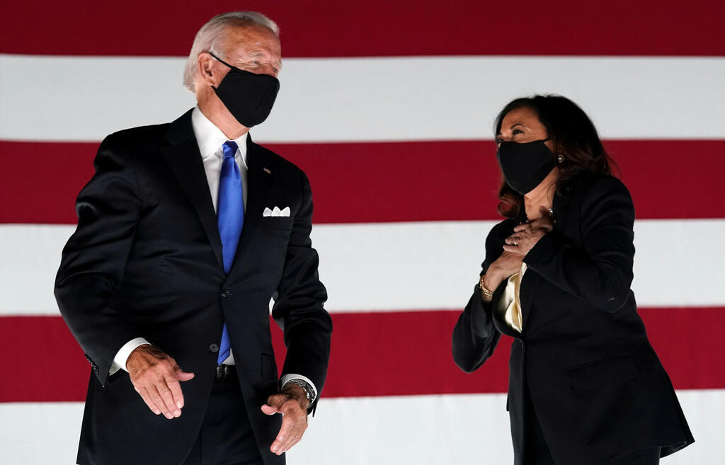  Democratic presidential candidate and former Vice President Joe Biden and U.S. Senator and Democratic candidate for Vice President Kamala Harris celebrate after Joe Biden accepted the 2020 Democratic presidential nomination 
