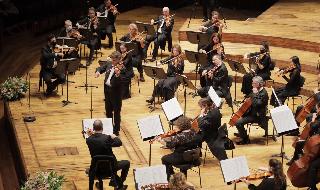 התזמורת הפילהרמונית הישראלית בהיכל התרבות, תל אביב