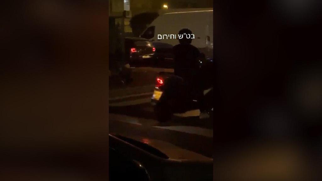 Место происшествия (Фото: группа БАТАШ) תיעוד מאירוע הירי בקריית ים אמש