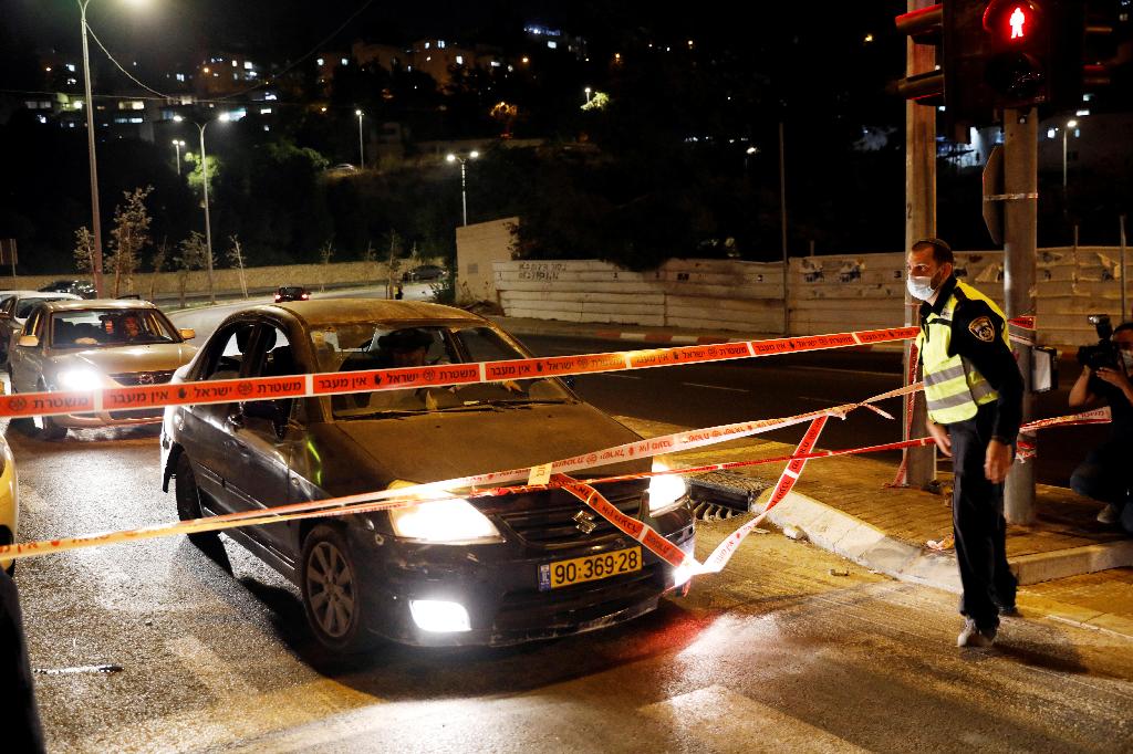 Police checkpoint in Jerusalem 