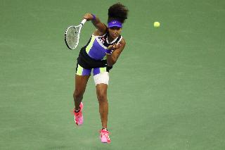 נאומי אוסקה