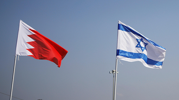 דגלי ארה"ב, ישראל, בחריין ואיחוד האמירויות בנתניה