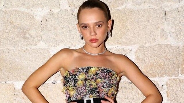 טקס פרסי אמי שירה האס