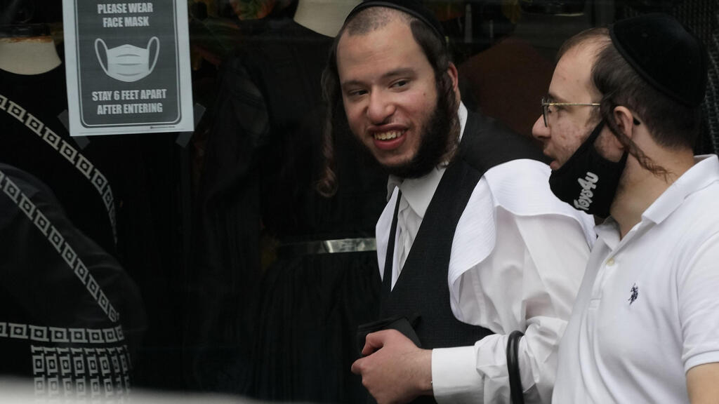 Orthodox Jews are seen in a Brooklyn neighborhood on September 29,2020 in New York  