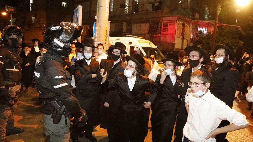 עימותים בין שוטרים לקבוצות חרדים בסמוך לבית הכנסת חסדא בבני ברק