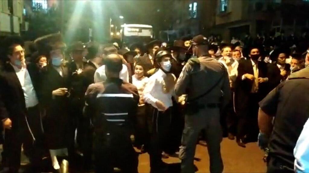 עימותים בין שוטרים לקבוצות חרדים בסמוך לבית הכנסת חסדא בבני ברק