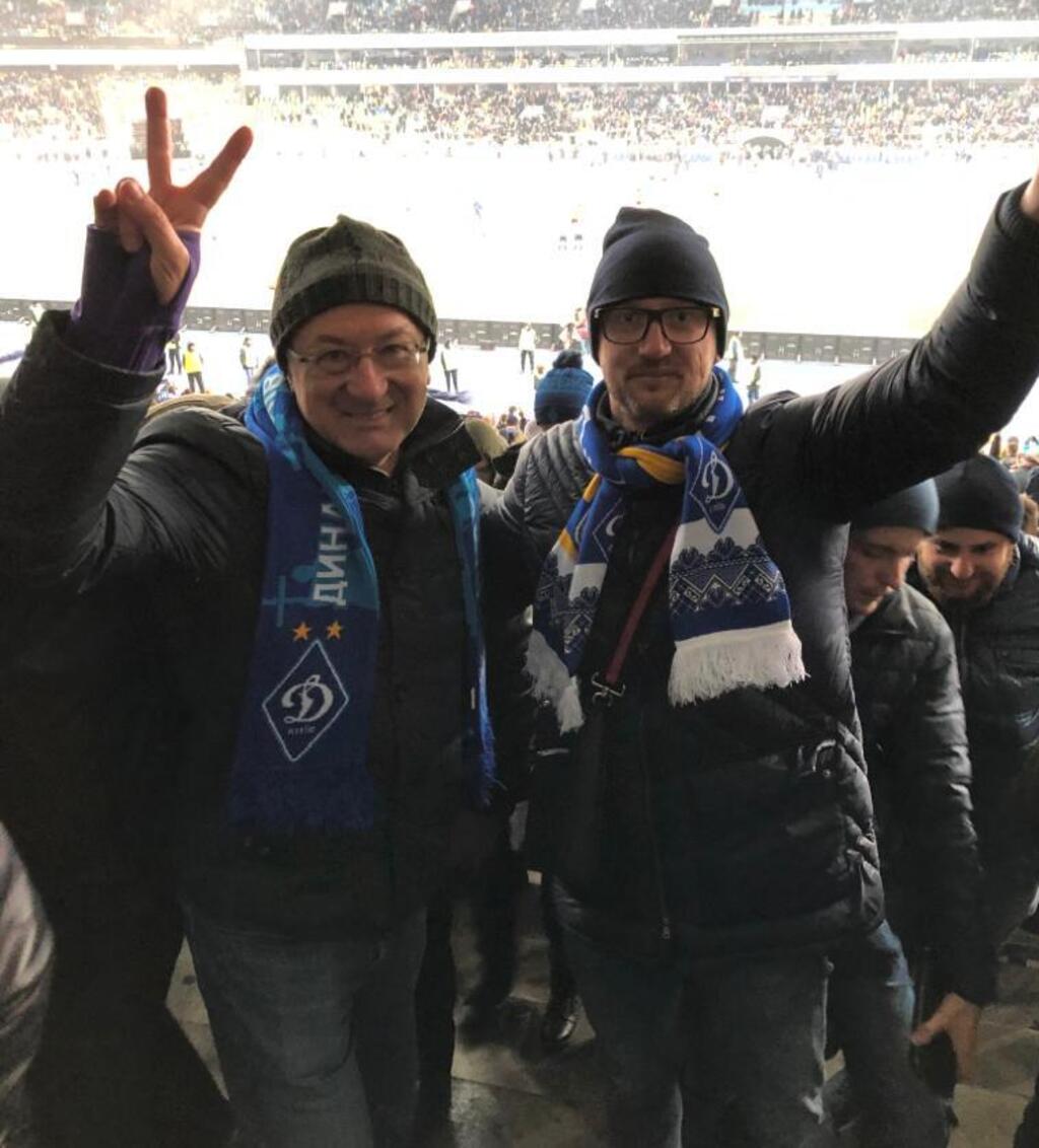 Доктор Барский с сыном в Киеве на матче "Динамо" в 2019 году.