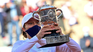 איגה שוויונטק