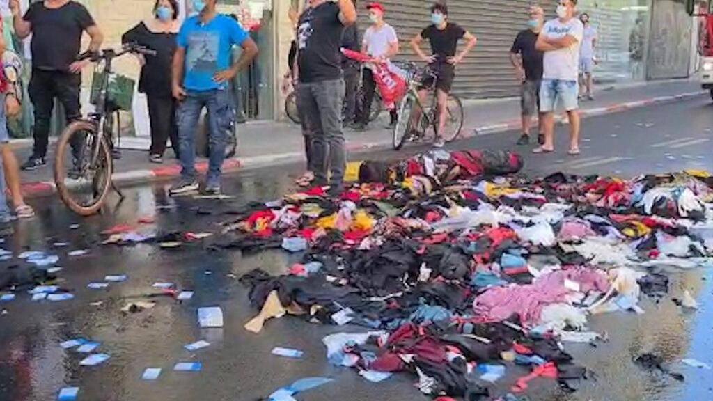 בעלי עסקים שורפים צמיגים בתל אביב במחאה על הסגר