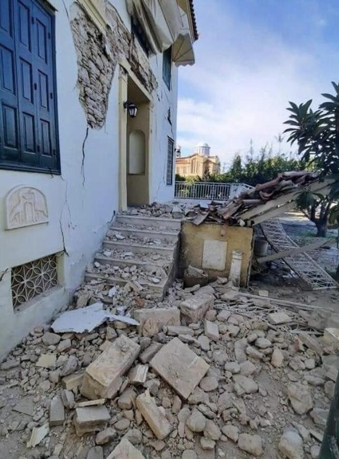 נזקי רעידת האדמה באי סאמוס ביוון