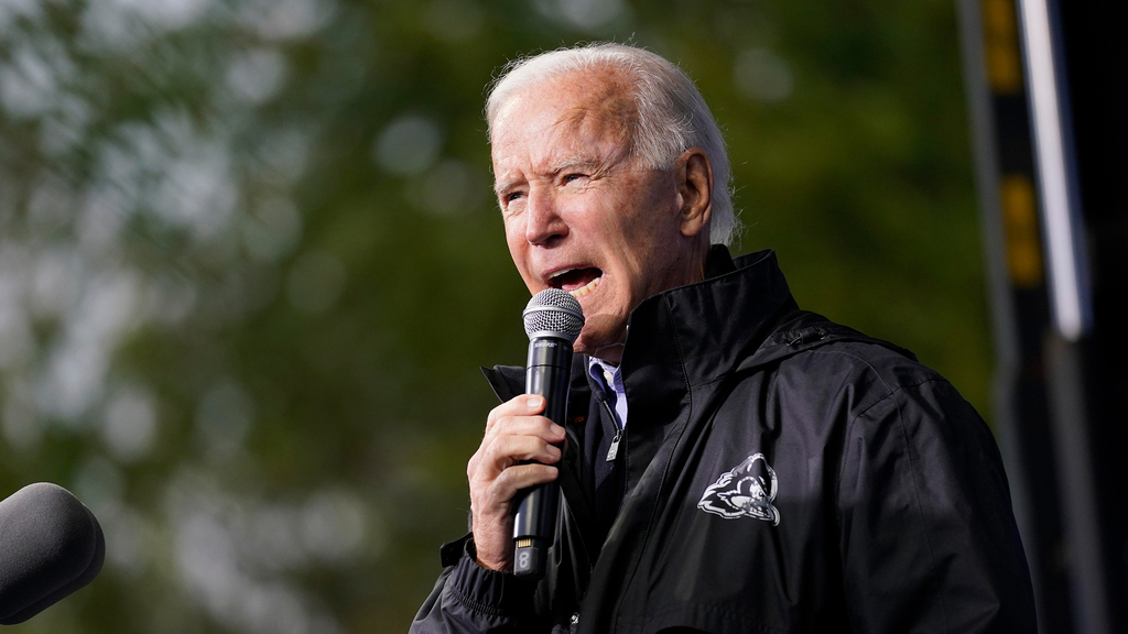 Democratic presidential candidate Joe Biden campaigns in Pennsylvania on Sunday (Photo: AP) ארה"ב בחירות פנסילבניה פילדלפיה אירוע בחירות ג'ו ביידן